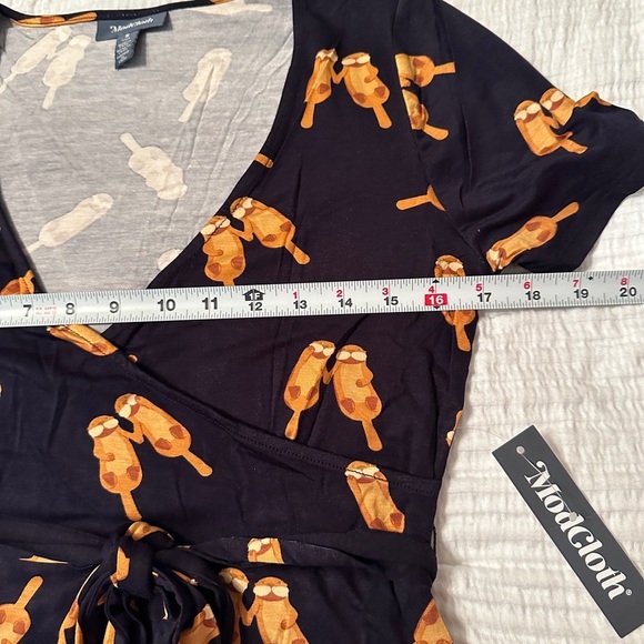 ModCloth Surplice Is Right Faux-Wrap Top - NWT - Size S - Picture 10 of 12